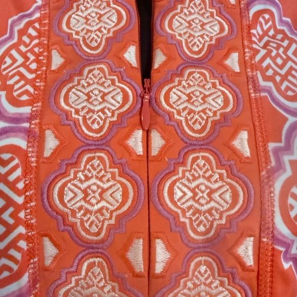 “CABANA LIFE” Coral Geo Rash Guard Cover Up - Picture 5 of 14